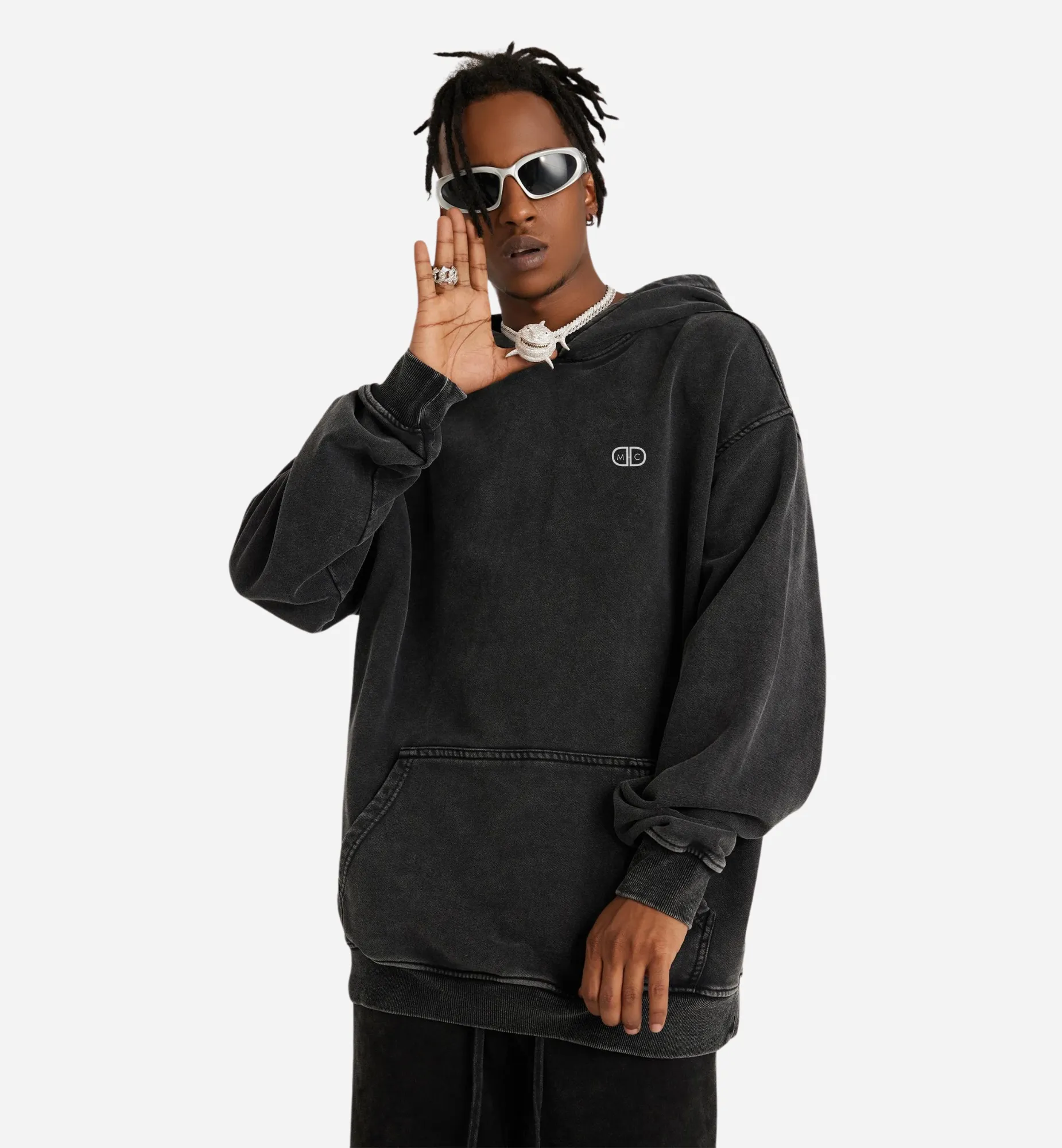 LE 4 NOIR DELAVE