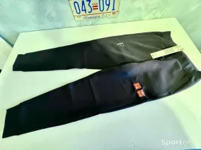 Pantalon Federer noir neuf Ajouté le : 12/03/2024